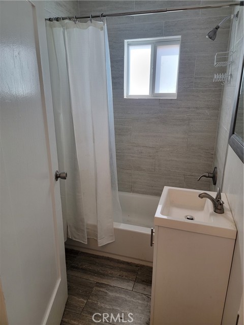 Detail Gallery Image 11 of 28 For 5116 Huntington Dr #1/2,  Los Angeles,  CA 90032 - 1 Beds | 1 Baths