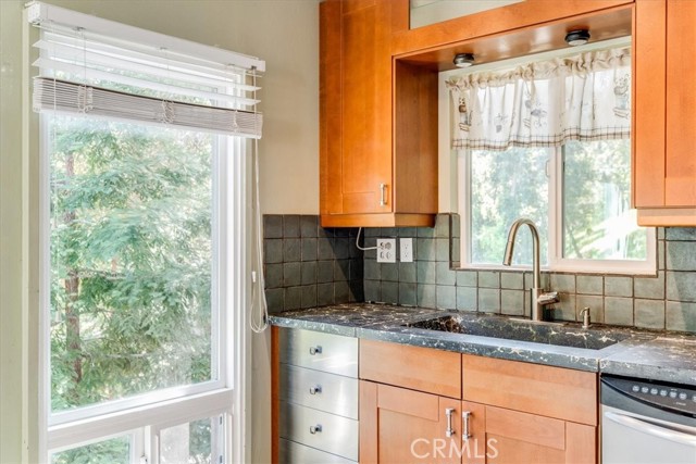 5200 Ardilla Avenue, Atascadero CA: https://media.crmls.org/medias/ab8f08d9-9709-4468-b3ed-f53ffd1786f0.jpg