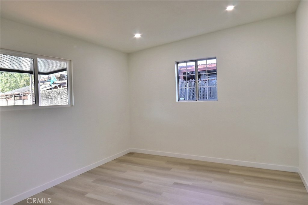 611 Davis AvenueGlendale img 24