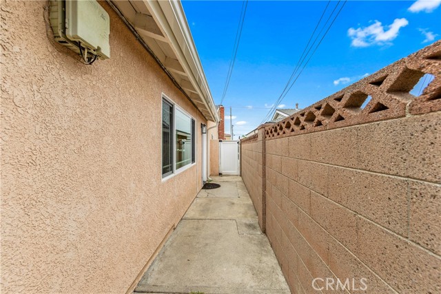 5472 Santa Gertrudes, Garden Grove CA: https://media.crmls.org/medias/ab8fd1a2-b303-4fb9-b431-a6ed985689e2.jpg
