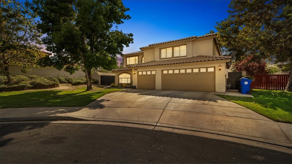 Detail Gallery Image 1 of 1 For 14742 Butterfly Ct, Victorville,  CA 92394 - 4 Beds | 2/1 Baths