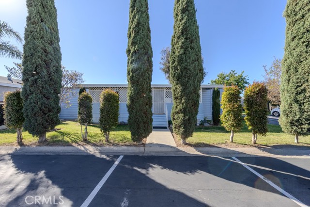 Detail Gallery Image 2 of 32 For 5815 E La Palma Ave #82,  Anaheim Hills,  CA 92807 - 3 Beds | 2 Baths