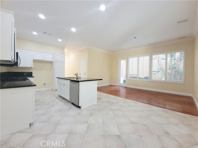 Detail Gallery Image 6 of 25 For 19 Belvedere, Aliso Viejo,  CA 92656 - 3 Beds | 2/1 Baths