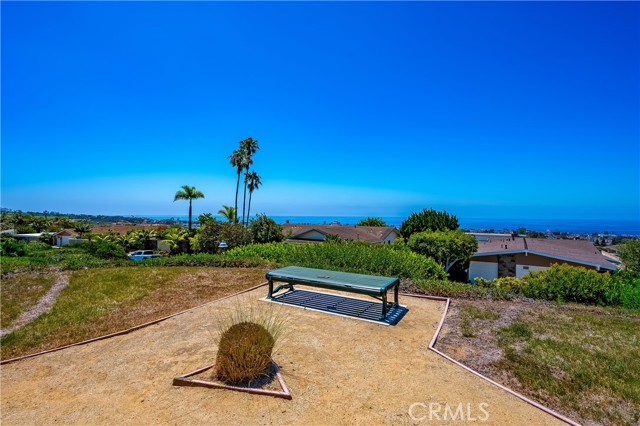 21 Beachcomber Drive, Corona del Mar CA: https://media.crmls.org/medias/ab91a5ba-0d89-4b21-8888-8dba1c035ab8.jpg