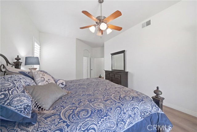 Detail Gallery Image 19 of 37 For 23553 Bending Oak Ct, Murrieta,  CA 92562 - 4 Beds | 2/1 Baths