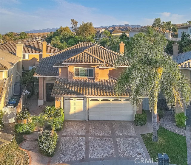 6147 Geanie CT