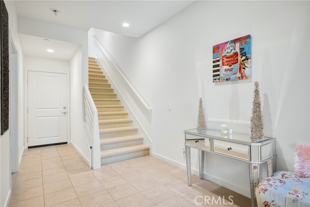 Photo #4: OC23192830 Listing 