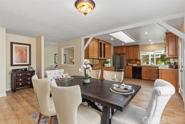 Detail Gallery Image 13 of 44 For 24181 Novia Circle, Mission Viejo,  CA 92691 - 4 Beds | 2 Baths