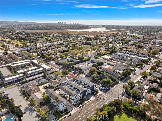 Detail Gallery Image 27 of 29 For 20462 Santa Ana Ave #F,  Newport Beach,  CA 92660 - 3 Beds | 3 Baths