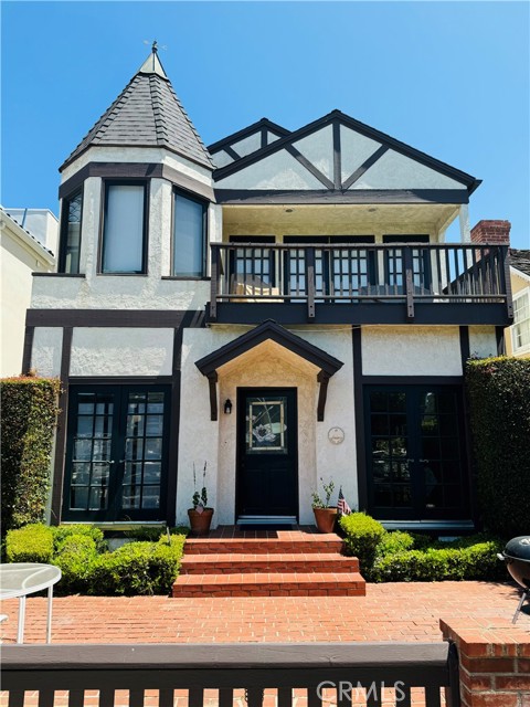 87 Rivo Alto Canal, Long Beach CA: https://media.crmls.org/medias/ab9314f1-e059-4cd2-aa13-69b01f6eb2c2.jpg