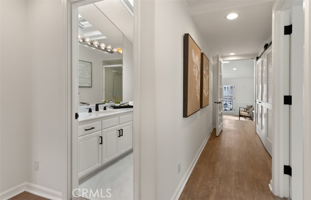 16201 Santa Barbara Lane, Huntington Beach CA: https://media.crmls.org/medias/ab9375e5-ae92-4407-9a17-2138126fd045.jpg