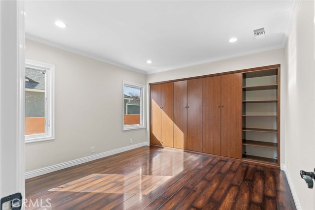 Detail Gallery Image 31 of 61 For 415 Birmingham Rd, Burbank,  CA 91504 - 4 Beds | 3/1 Baths