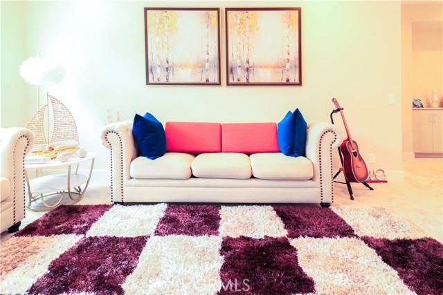 390 Riverbend, Lake Forest CA: https://media.crmls.org/medias/ab9391e7-c4ba-4e10-a59e-f695768ebb74.jpg