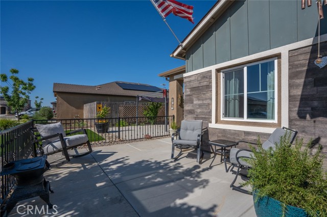 Detail Gallery Image 8 of 53 For 1421 Shoreside Dr, Madera,  CA 93637 - 3 Beds | 2 Baths