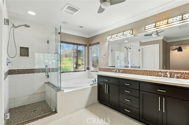 31415 Congressional Drive, Temecula CA: https://media.crmls.org/medias/ab945e3f-a776-4ba0-bd2e-0ebb8aa6a401.jpg