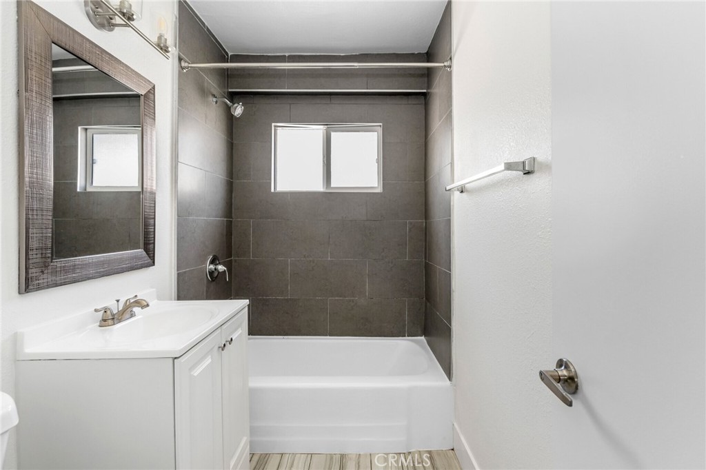 MLS #OC26161772 image #15