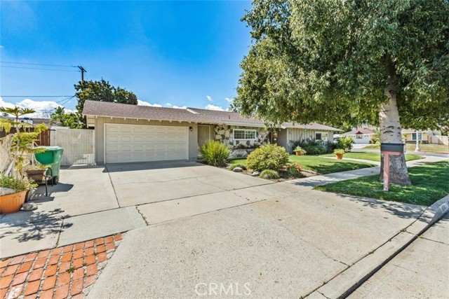 874 W Hacienda Dr, Corona, CA 92882