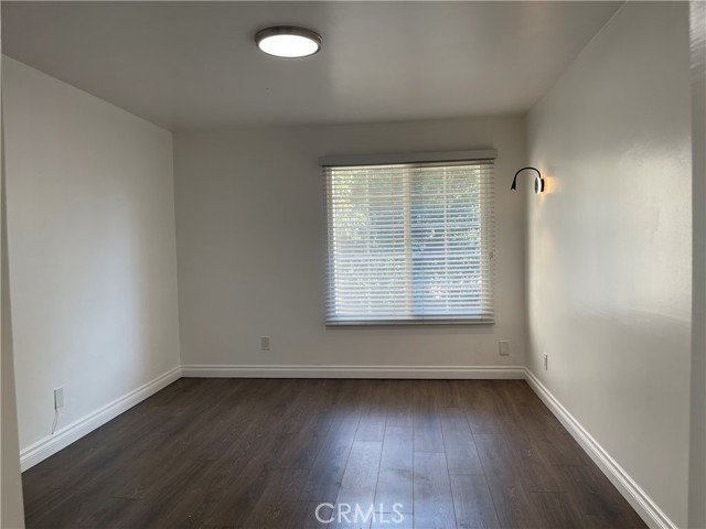 5515 Canoga Avenue, Woodland Hills CA: https://media.crmls.org/medias/ab94c444-396d-460b-97b6-0cc7514a9098.jpg
