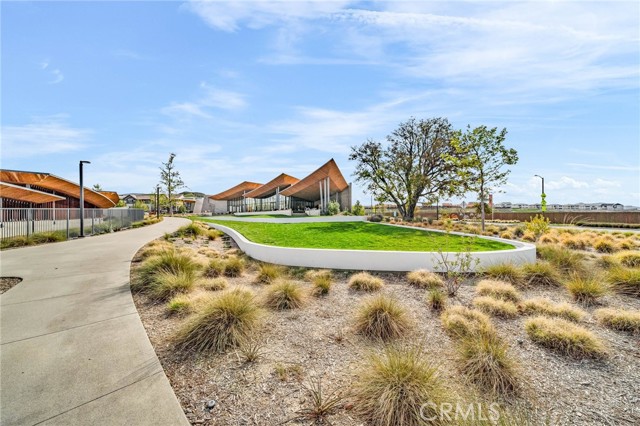 27216 Coyote Bush Court, Valencia CA: https://media.crmls.org/medias/ab94f085-bf09-4536-aec2-088ec5f8aced.jpg
