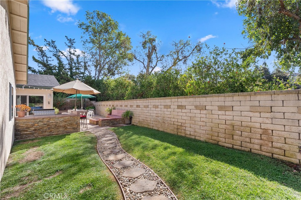 MLS #OC25233783 image #25