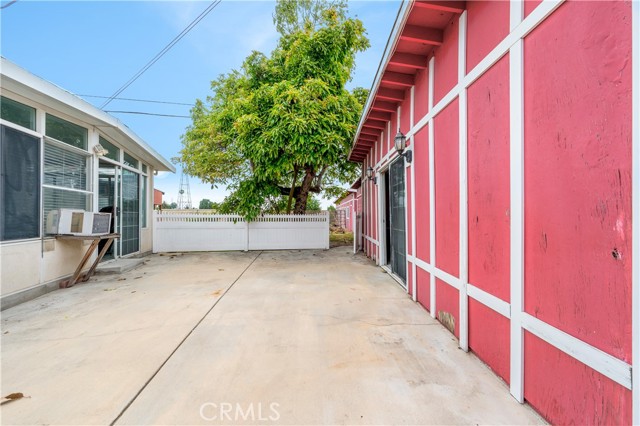 10503 Priscilla, Norwalk CA: https://media.crmls.org/medias/ab95fb0e-83d4-47cb-8078-0a836888bdcf.jpg