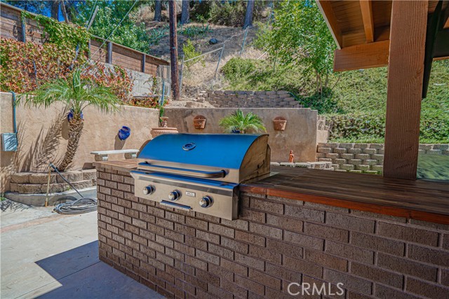 Detail Gallery Image 50 of 65 For 22422 Los Rogues Dr, Saugus,  CA 91350 - 4 Beds | 3/1 Baths