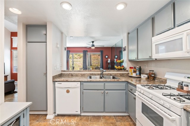 13208 Setting Sun Court, Chino Hills CA: https://media.crmls.org/medias/ab966919-a940-4f64-8b58-0deb87d3f111.jpg