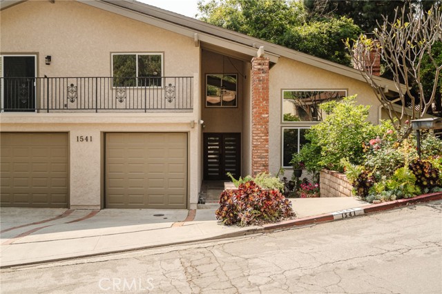 1541 Indiana Avenue, South Pasadena CA: https://media.crmls.org/medias/ab96dcb3-2815-45b0-9154-b90a123ecfb0.jpg