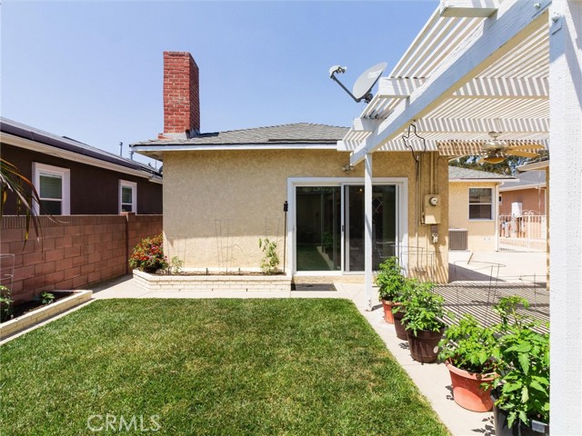 Detail Gallery Image 37 of 39 For 4856 Lomina Ave, Lakewood,  CA 90713 - 3 Beds | 1 Baths