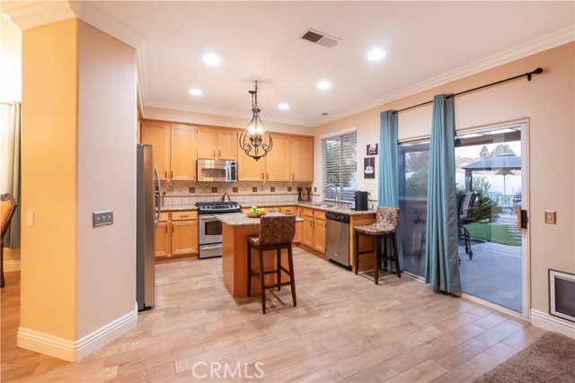 Detail Gallery Image 13 of 59 For 20625 Stony Brook Cir, Riverside,  CA 92508 - 4 Beds | 2/1 Baths