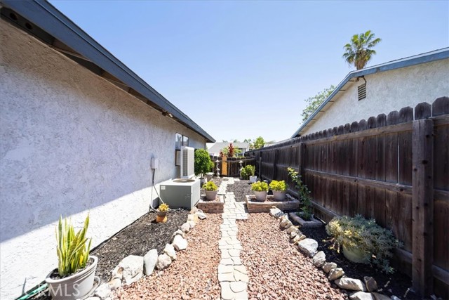 Detail Gallery Image 30 of 40 For 3576 Congress Dr, Riverside,  CA 92503 - 3 Beds | 2 Baths