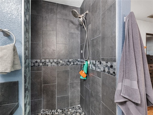 Detail Gallery Image 25 of 41 For 13826 Wawona, Apple Valley,  CA 92307 - 3 Beds | 2 Baths