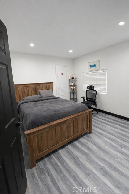 Detail Gallery Image 6 of 8 For 45404 Burgess, Lancaster,  CA 93535 - 4 Beds | 2 Baths