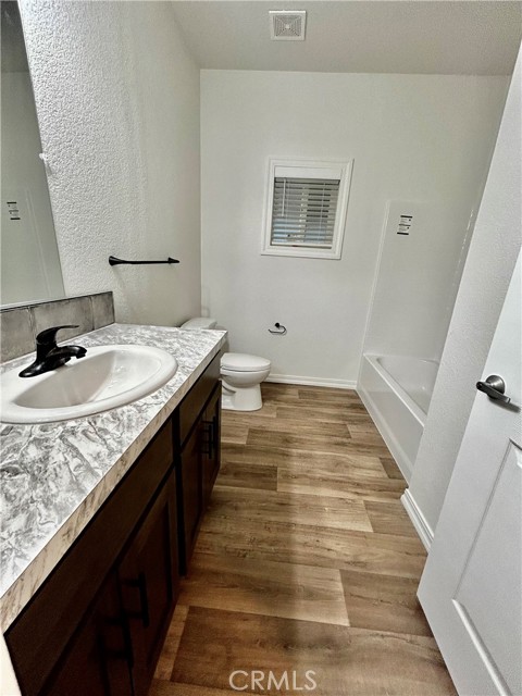 Detail Gallery Image 9 of 11 For 1536 S State St #150,  Hemet,  CA 92543 - 3 Beds | 2 Baths