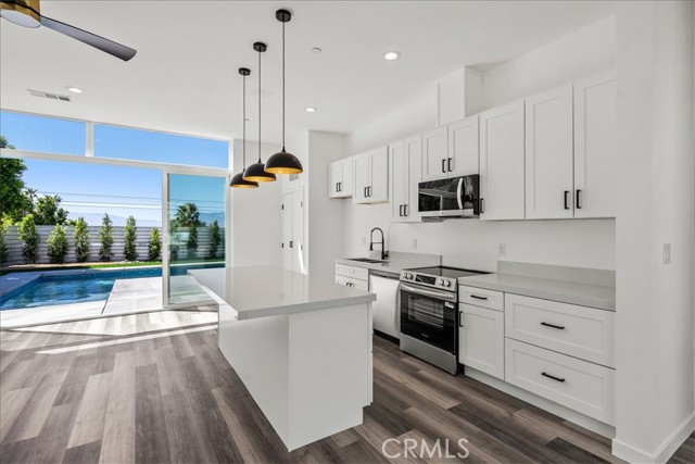 Detail Gallery Image 3 of 27 For 66423 San Marcus Rd, Desert Hot Springs,  CA 92240 - 2 Beds | 2 Baths