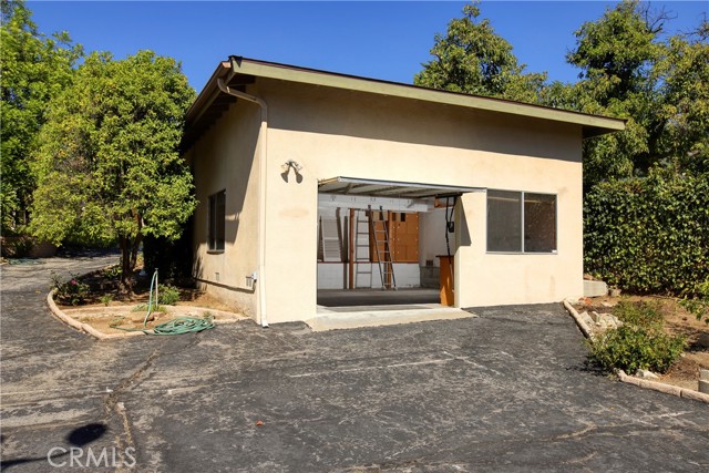 1914 Lyans Drive photo 29