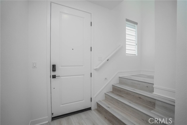 Detail Gallery Image 3 of 48 For 2317 W Broadway #6,  Anaheim,  CA 92804 - 4 Beds | 3/1 Baths