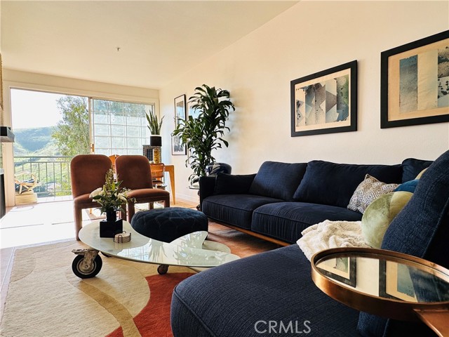 Detail Gallery Image 1 of 1 For 4750 Templeton St #1110,  Los Angeles,  CA 90032 - 2 Beds | 2 Baths