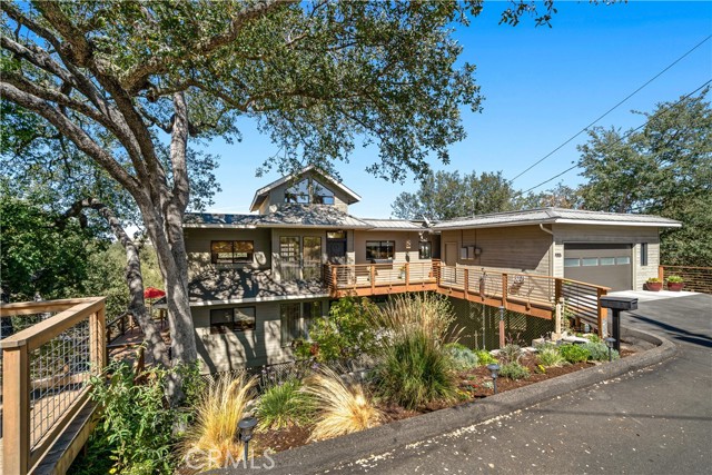 9055 Junipero Avenue, Atascadero CA: https://media.crmls.org/medias/ab9e608a-b139-40a0-8a48-052abbc77feb.jpg