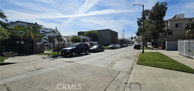 Detail Gallery Image 25 of 30 For 2546 S Bronson, Los Angeles,  CA 90018 - 5 Beds | 4 Baths