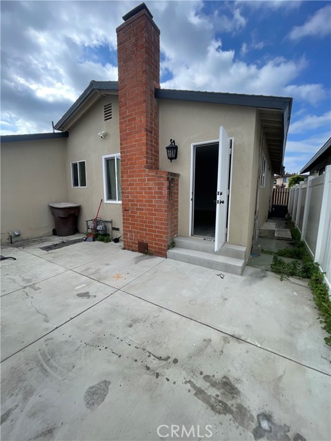 Detail Gallery Image 3 of 10 For 9781 Oasis, Garden Grove,  CA 92844 - 3 Beds | 2 Baths