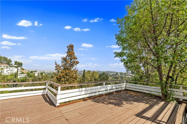 Detail Gallery Image 26 of 36 For 5160 Medina Rd, Woodland Hills,  CA 91364 - 3 Beds | 3 Baths