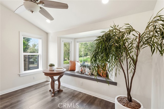 Detail Gallery Image 6 of 39 For 3240 Brace Canyon, Burbank,  CA 91504 - 3 Beds | 2/1 Baths