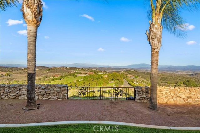 Detail Gallery Image 10 of 60 For 40055 Valle Vista, Murrieta,  CA 92562 - 4 Beds | 4 Baths