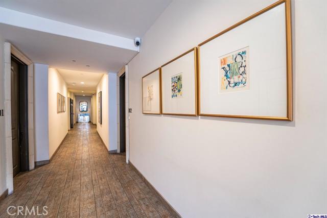 Detail Gallery Image 5 of 36 For 10523 Ashton Ave #202,  Los Angeles,  CA 90024 - 2 Beds | 2/1 Baths