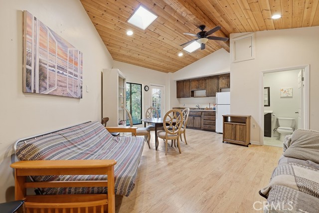 Detail Gallery Image 36 of 46 For 24300 Sylvan Glen, Calabasas,  CA 91302 - 5 Beds | 3 Baths