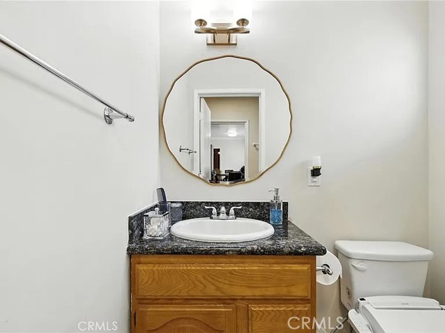 Detail Gallery Image 13 of 29 For 12516 Archwood St, North Hollywood,  CA 91606 - 3 Beds | 3 Baths
