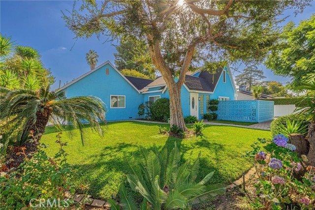 Detail Gallery Image 9 of 53 For 14156 Califa, Sherman Oaks,  CA 91401 - 3 Beds | 2 Baths