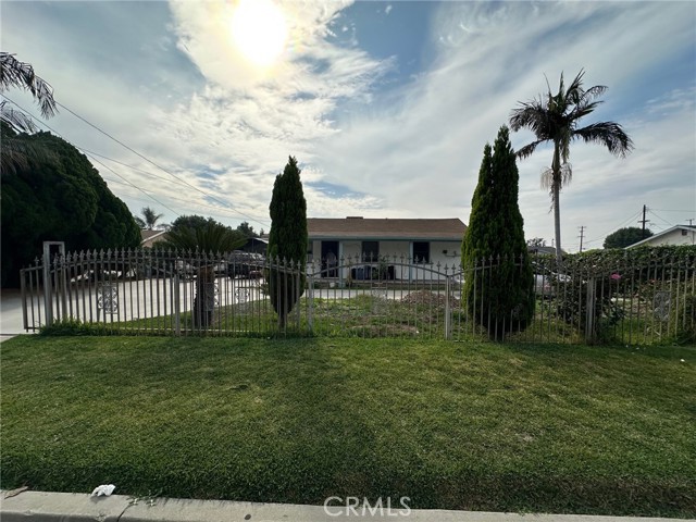 Front Image Thumbnail for CRIV25273363