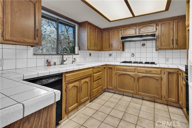 Image 7 of 42 For 2471 Captains